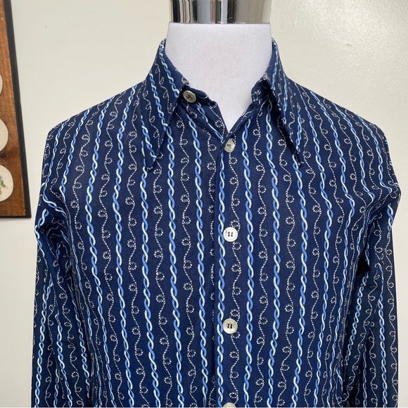 Vintage 70s Chainlink Dagger Collar Button Up Shirt - Picture 2 of 15